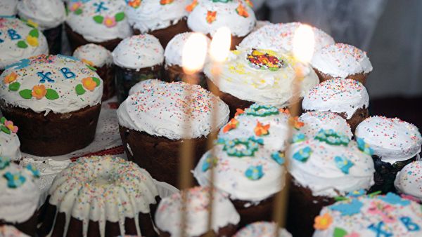 Главное купить кулич и покрасить яйца:  Половина россиян не знают, что верующие отмечают на Пасху, показал опрос