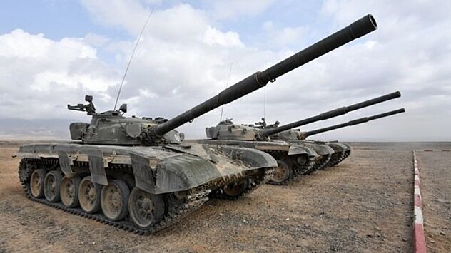 Польша передала Украине древние танки