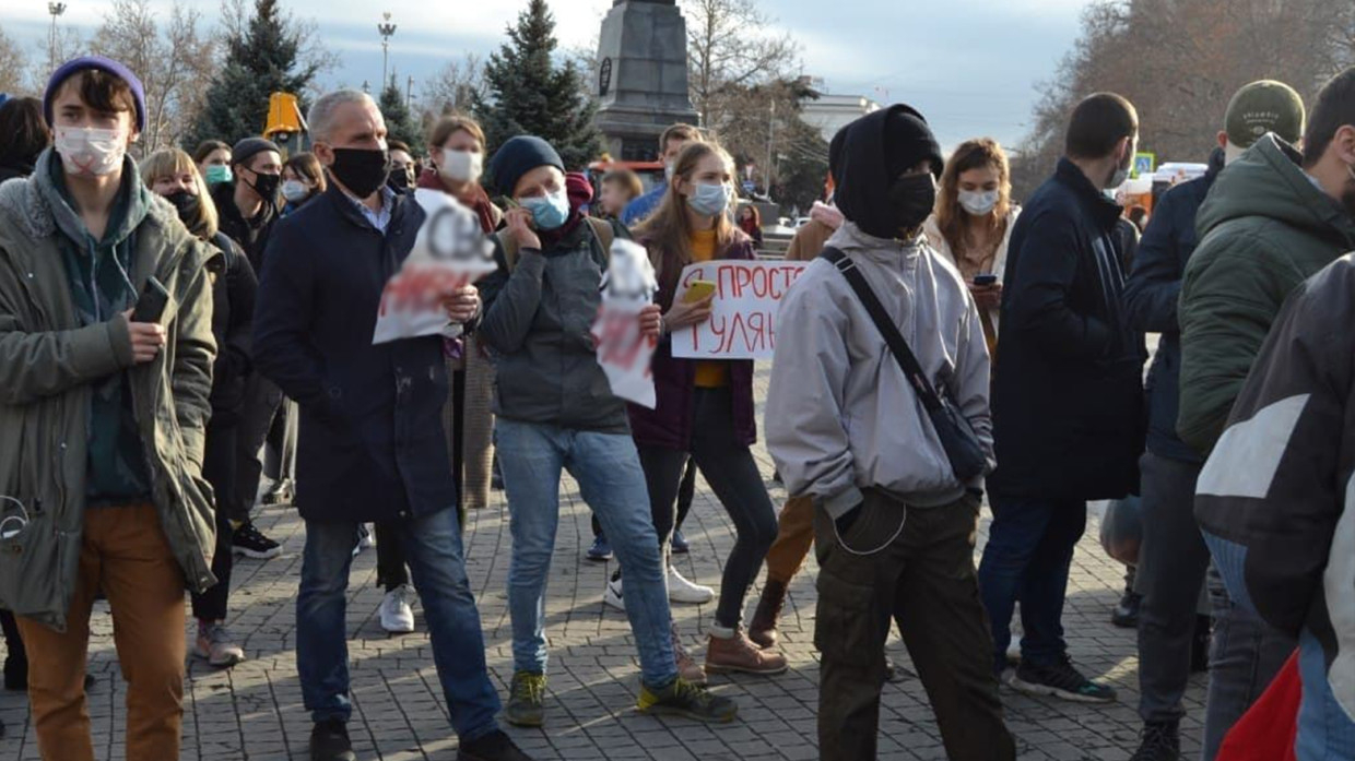 Митинг как называется. Митинги Навального 2021. Несовершеннолетние на митинге. ФБК митинг. Школьники на митинге Навального.