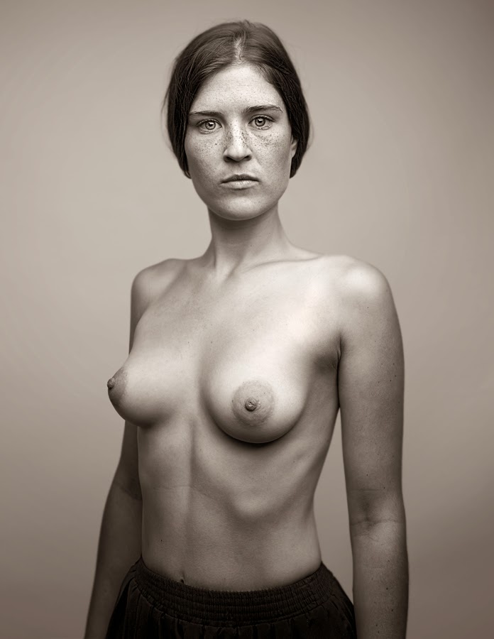 Schwab Jo, born 1969, is a Berlin-based photographer