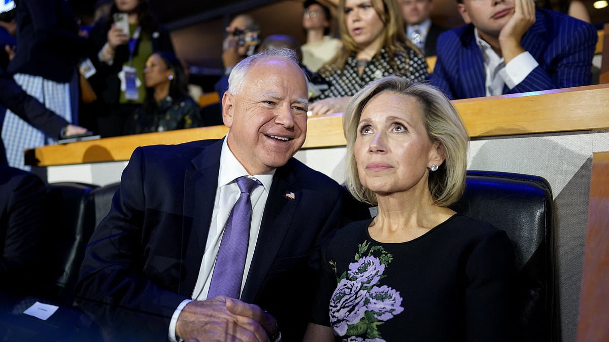 губернатор Миннесоты Тим Уолз и его жена Гвен Уолз. 