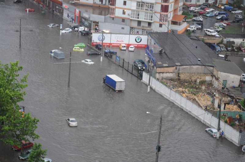 Вчерашний дождь и ураган в Киеве гроза, киев, потоп