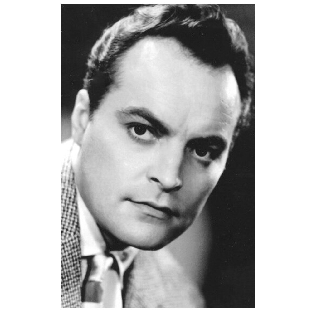 Капитан пиратов XX века, актер в жизни был героем любовником, но по-настоящему любил только жену 