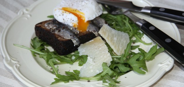 бутерброды с килькой