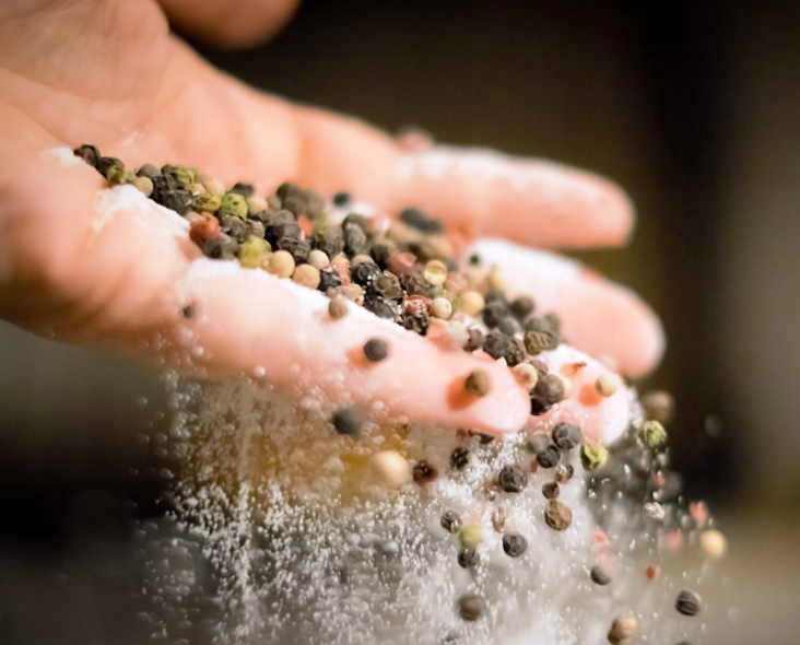 Черный перец – энергетический продукт, который дарит здоровье! Восточная медицина советует - лечение черным перцем