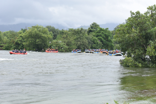 White water rafting in kundalika river maharashtra.JPG