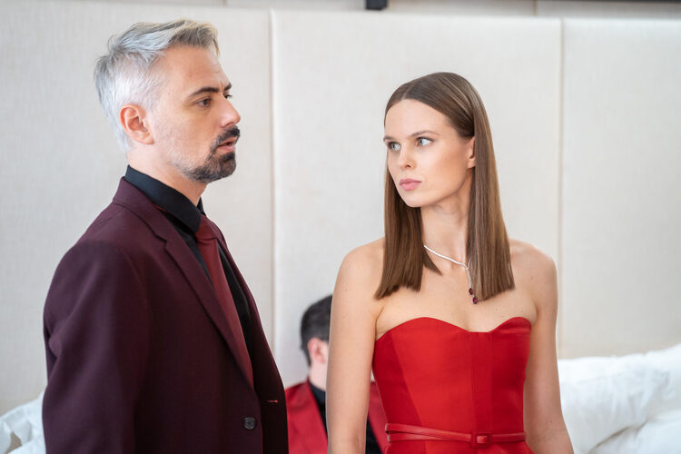 6 новых русских сериалов, которые вы успеете посмотреть до конца лета сериала, Мороз, летние, Дарья, Липницкая, придется, героиня, Впрочем, сердце, жизни, самом, спорта, актерским, Фролов, также, сериалов, значит, хватает, студента, покинутым