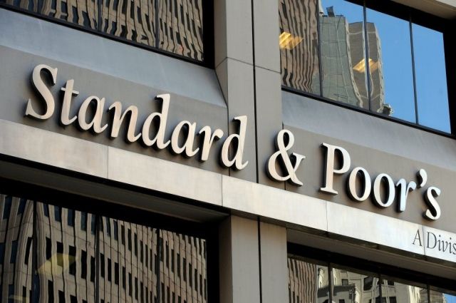Агентство S&P подтвердило рейтинг РФ на инвестиционном уровне BBB-