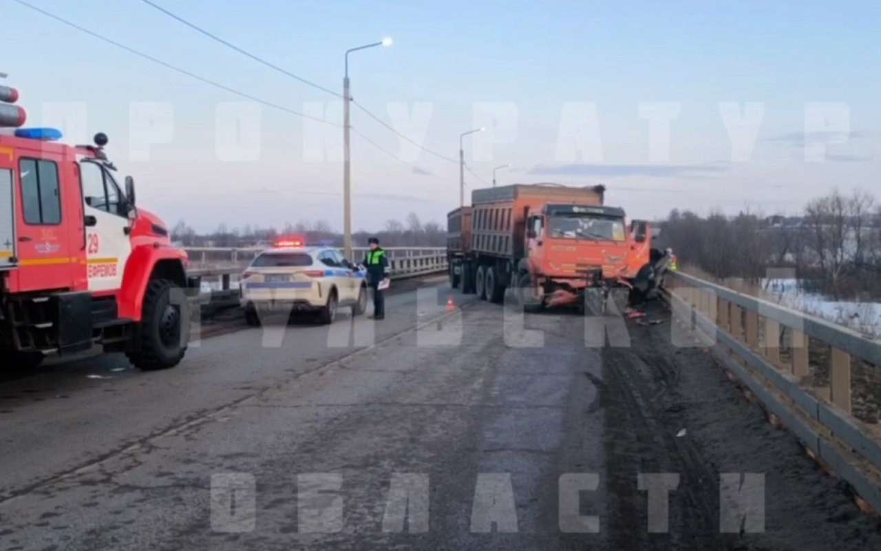 Смертельная авария в Тульской области: погибли двое взрослых и один ребенок