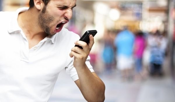 Как плохими словами мы навлекаем на себя плохую карму