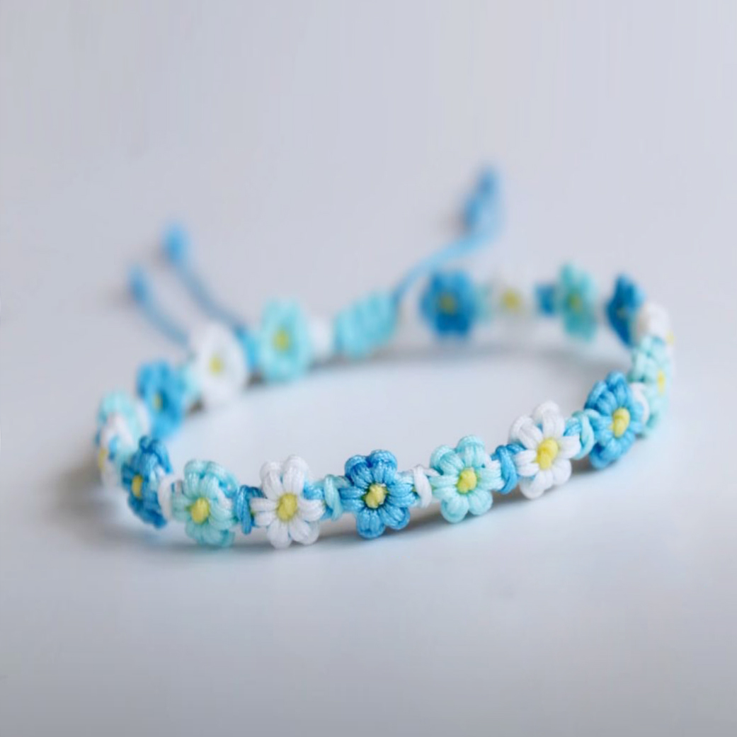 Плетение из резинок ,,колосок" на рогатке. Плетение браслета цветочек. Плетение из резинок. Как сплести из резинок браслет с цветками. Как плести браслет из цветов.