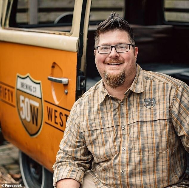 Мужчина похудел на 15 кг на строгой пивной диете Мужчина похудел на 15 кг на строгой пивной диете