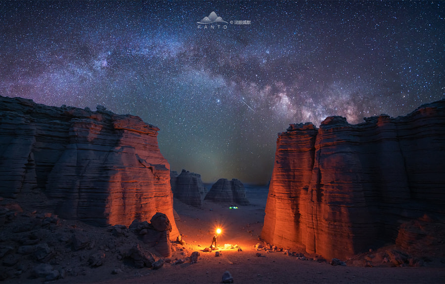 燃烧的夜 by 闭眼缄默  on 500px.com