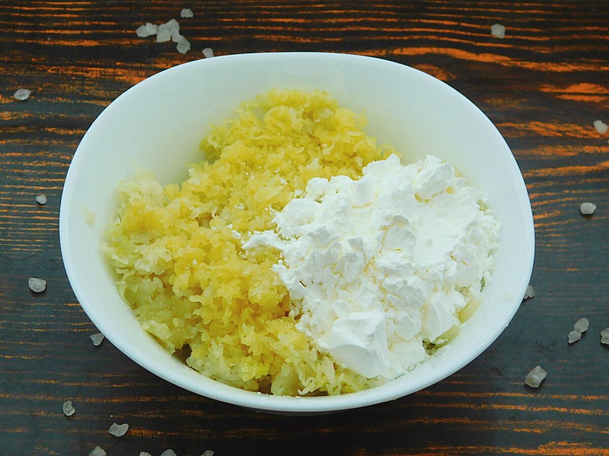 Натертый картофель, крахмал