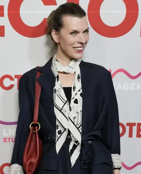 Милла Йовович вышла в свет со старшей дочерью Эвер Андерсон Милла Йовович вышла в свет со старшей дочерью Эвер Андерсон Галина Логинова,Люк Бессон,милла йовович,Пол Андерсон,шон эндрюс,Эвер Андерсон