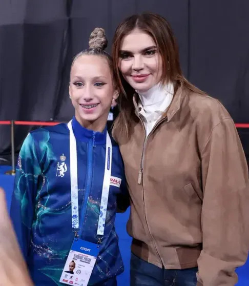 Алина Кабаева показала новый модный образ на чемпионате России по художественной гимнастике александр красных,Алина Кабаева,арин ковшов,балачинскийвоспитанницы; небесная грация,академия,г,Москва [1405113],город-курорт Сочи г,о,[95237466],г,Санкт-Петербург [1414662],г,Сочи [294728],дмитрий труненков,иван стретович,Илья Захаров,Краснодарский край [294673],мария борисова,небесная грация,академия,Новосибирская обл,[932757],россия по художественной гимнастике,софия ильтерякова,софья постригая,сурен захаров,Тимофей Мозгов,юрий постригай