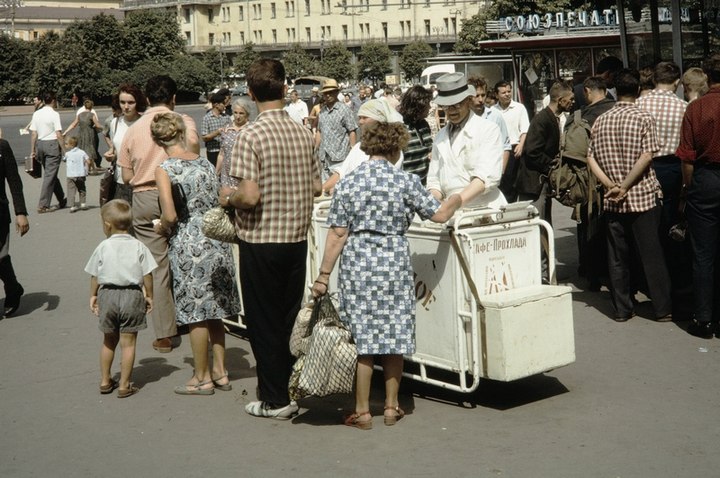 Уличные торговцы во времена СССР