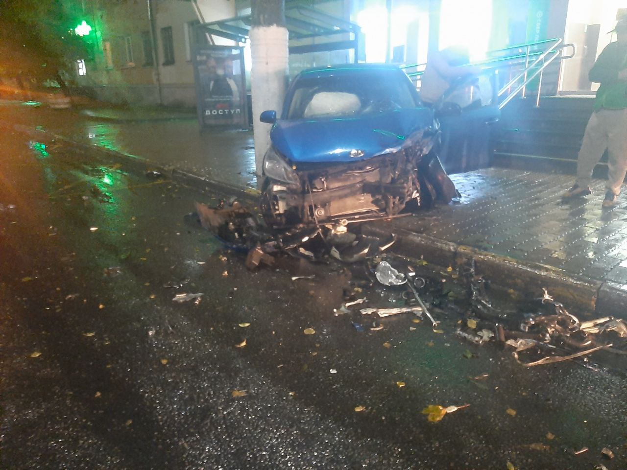 В аварии на Волоколамском проспекте в Твери пострадали два человека