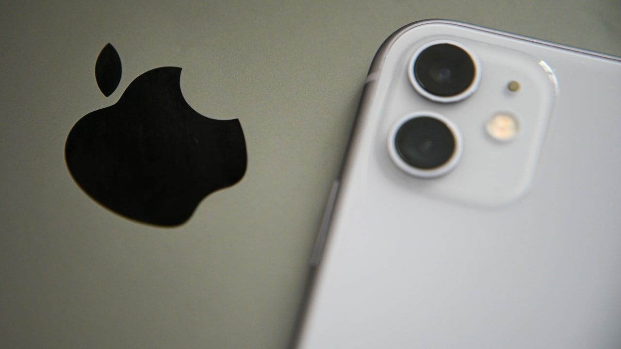 Компания Apple готовит масштабное обновление голосового помощника Siri Технологии