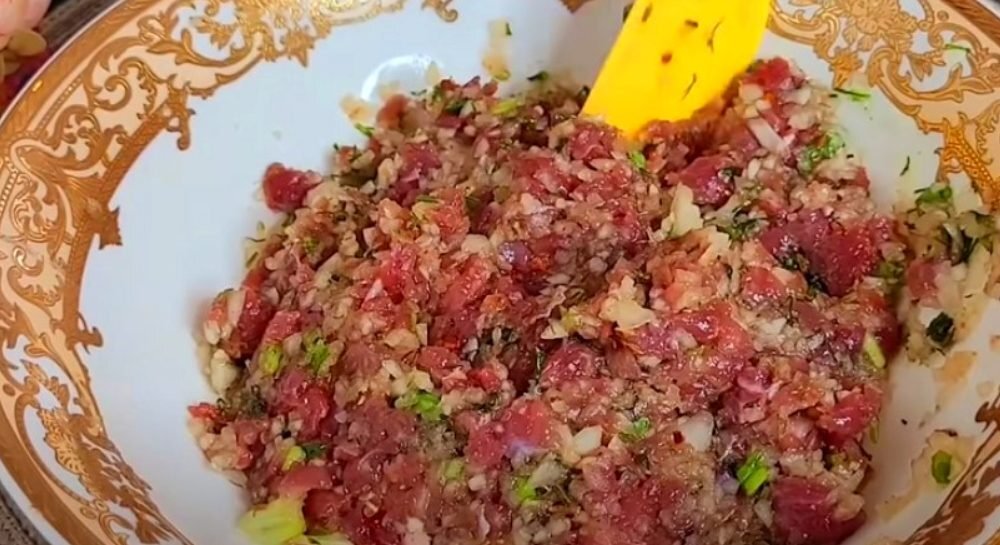 Мини-пирожки с мясом на сковороде тесто, минипирожки, теста, жареных, заготовки, прямоугольные, укроп, начинку, миску, Добавляем, Замешиваем, молотый, перец, мясом, Перемешиваем, нужно, массы5, свиной, Всыпаем, паприку