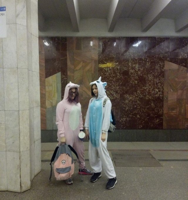 Самые странные пассажиры подземки смешные картинки,фото-приколы,юмор