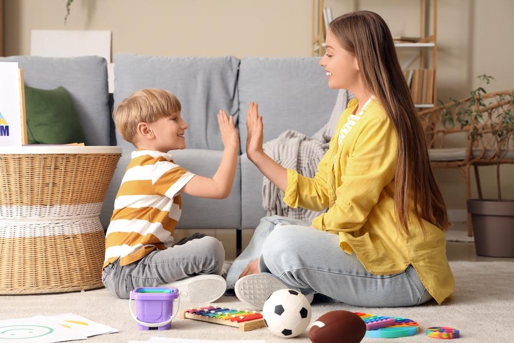 Почему ребенку с РАС важно общаться со сверстниками, и что должны знать нейротипичные дети детей, развития, нарушениями, ребенка, может, аутичного, также, какие, детям, навыки, использовать, развивающихся, показывают, короткие, поведения, типично, обучение, новые, учатся, больше