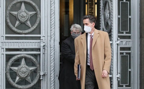 РФ высылает 10 американских дипломатов