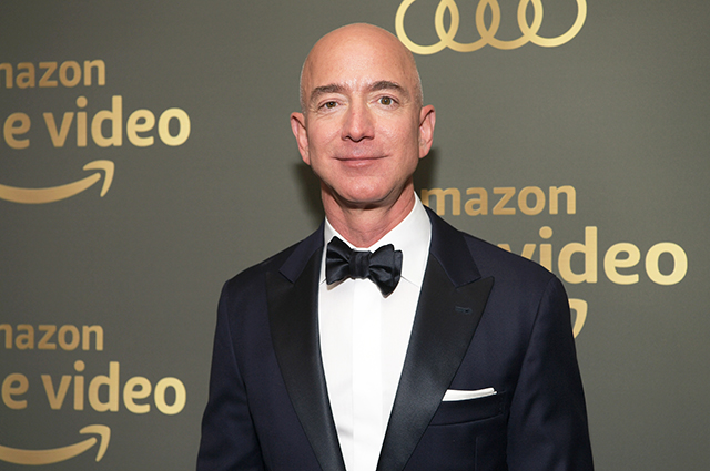 Владелец Amazon Джефф Безос станет первым триллионером в мире