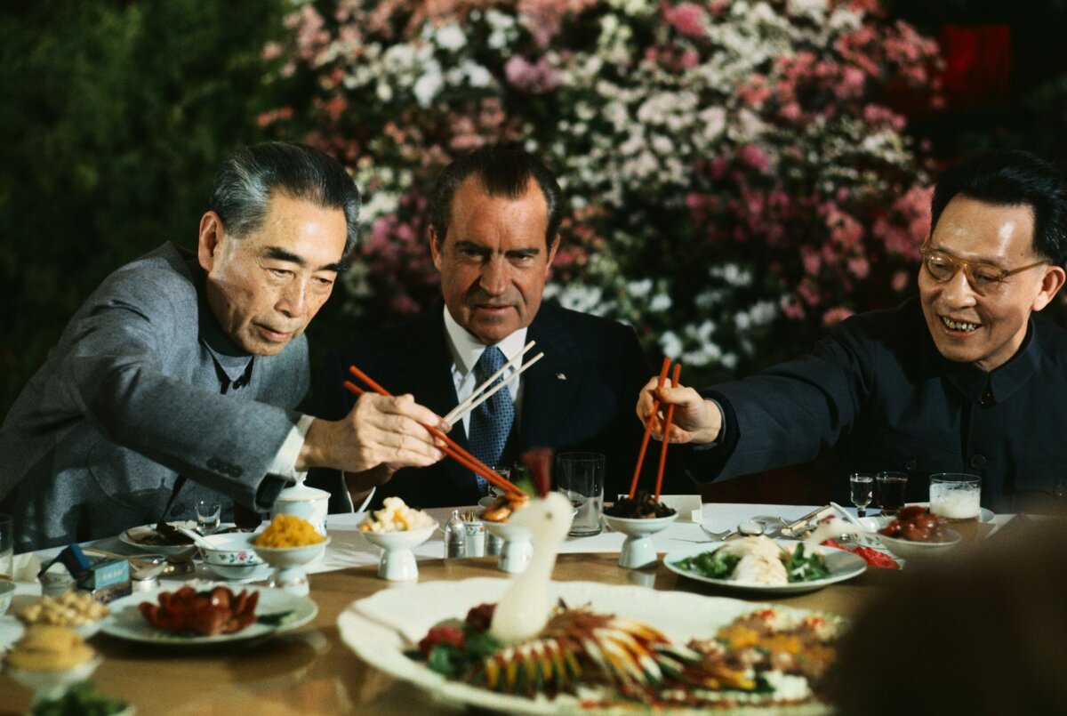 историческая встреча Никсона и премьера Чжоу Эньлая