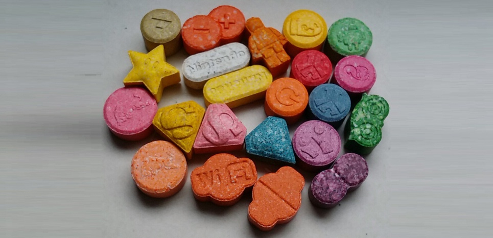 Самые известные нелегальные наркотики в мире и их история их распространения. Часть 2