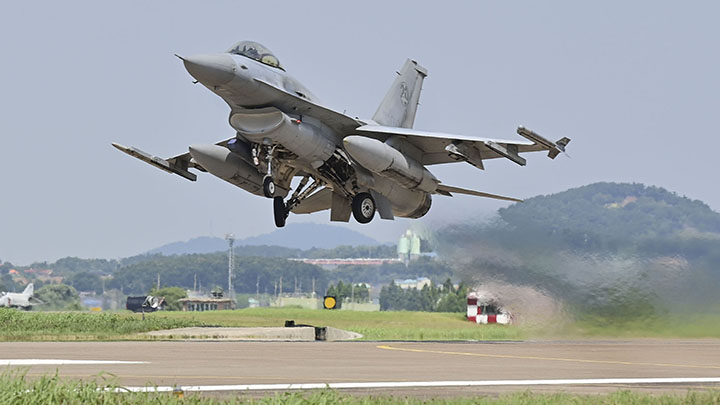 ЗАПАД НАЗВАЛ ЭТОТ ВЫСТРЕЛ РЕКОРДНЫМ: СБИТЫХ САМОЛЁТОВ БУДЕТ БОЛЬШЕ ЗАПАД НАЗВАЛ ЭТОТ ВЫСТРЕЛ РЕКОРДНЫМ: СБИТЫХ САМОЛЁТОВ БУДЕТ БОЛЬШЕ украина