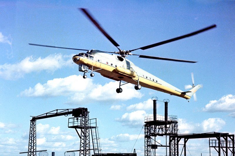 Ми-10К - модификация Ми-10, созданная для строительно-монтажных работ. Вертолеты России, Ми-1, Ми-24, Ми-8, авиаконструктор Михаил Миль