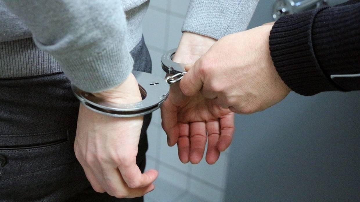 Полиция задержала преступника с гранатой из ТЦ «Метрополис» в Москве