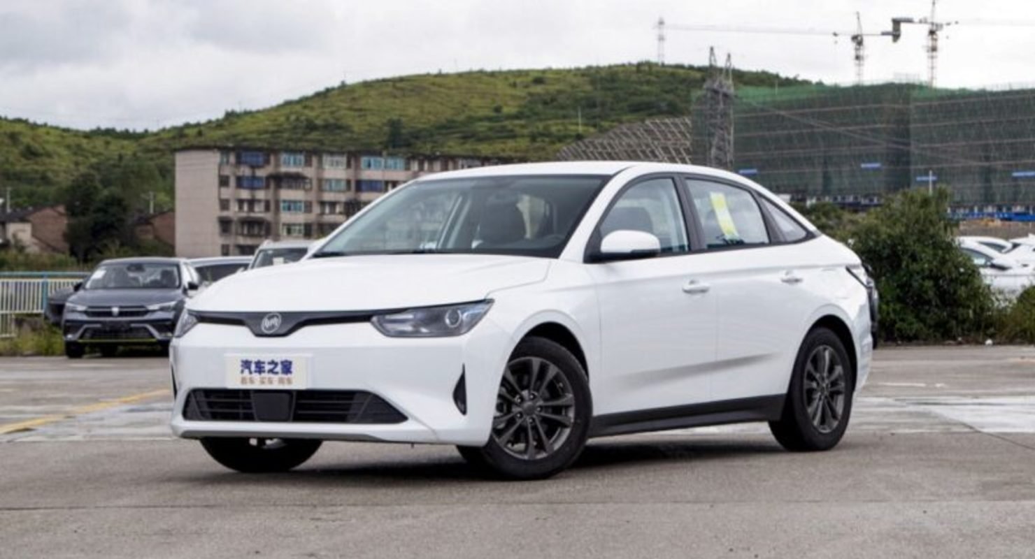 Производитель модных кроссоверов создал свой первый электрический седан