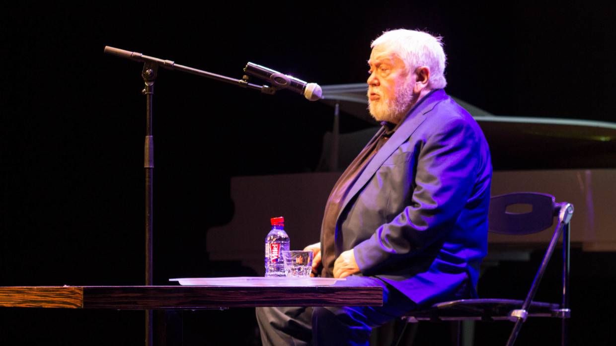 Режиссера Сергея Соловьева похоронили на Троекуровском кладбище в Москве