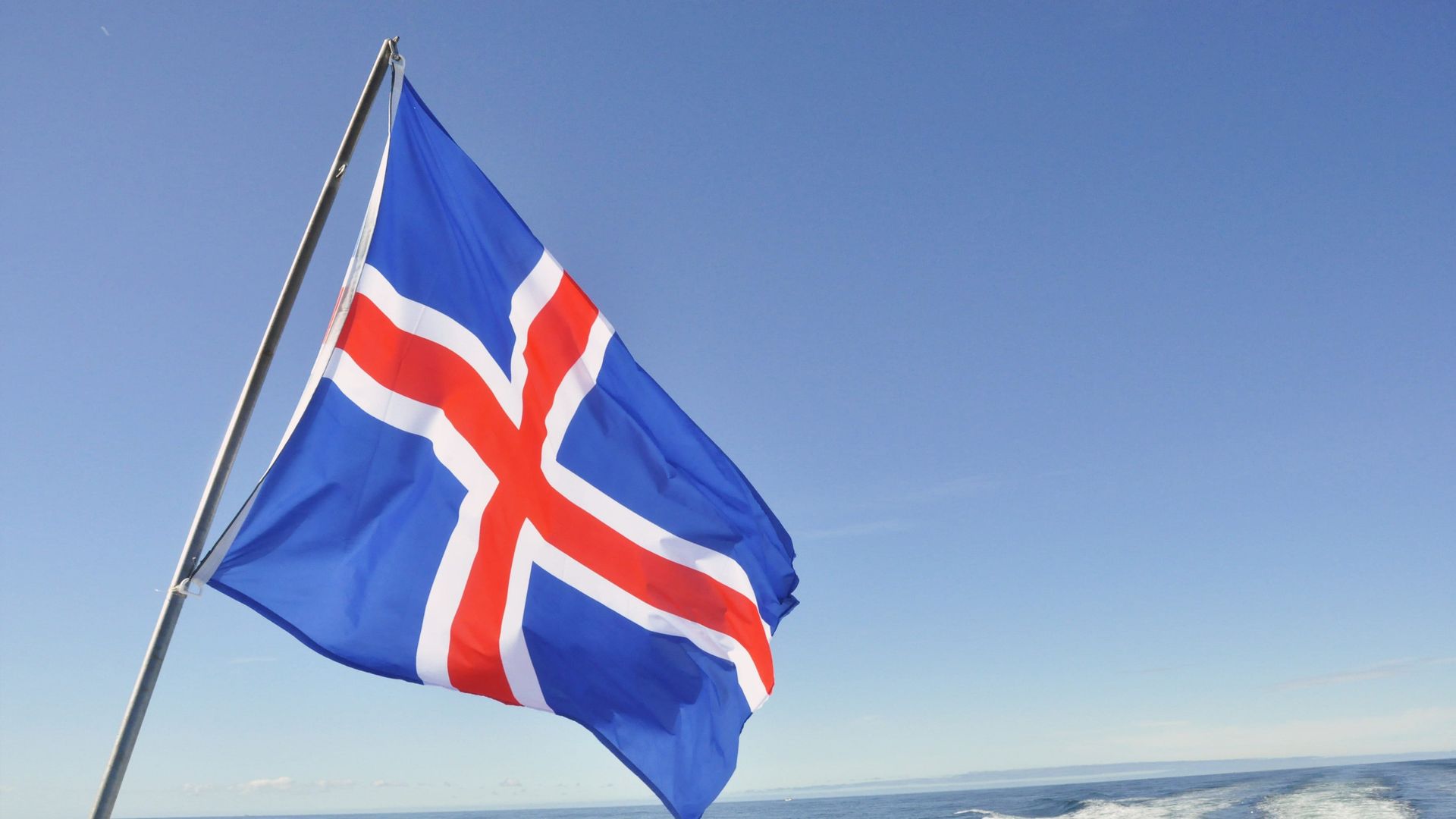 МИД России: решение Исландии о понижении дипотношений рушит комплекс взаимодействия