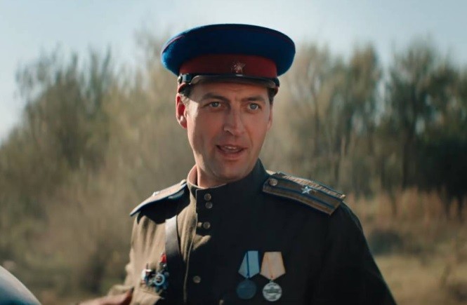 Фильм «Август» с Безруковым и Кологривым возглавил российский прокат