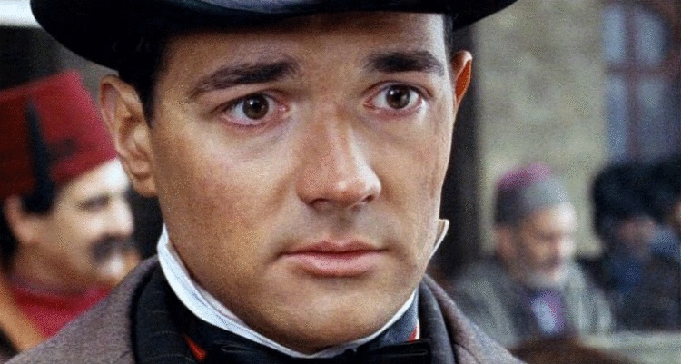 «Я до сих пор продолжаю её завоёвывать»: актёр Егор Бероев 20 лет счастлив в браке «Я до сих пор продолжаю её завоёвывать»: актёр Егор Бероев 20 лет счастлив в браке