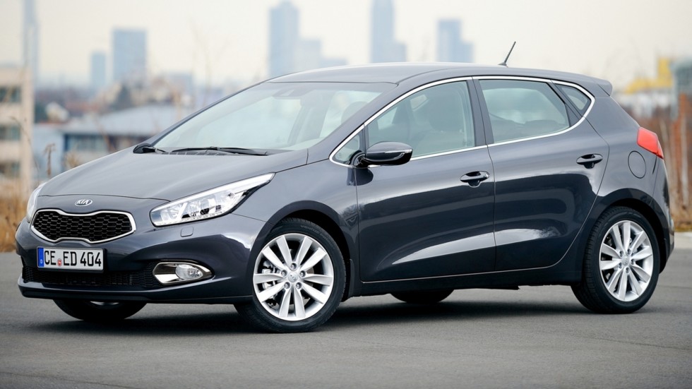 Kia cee'd серый