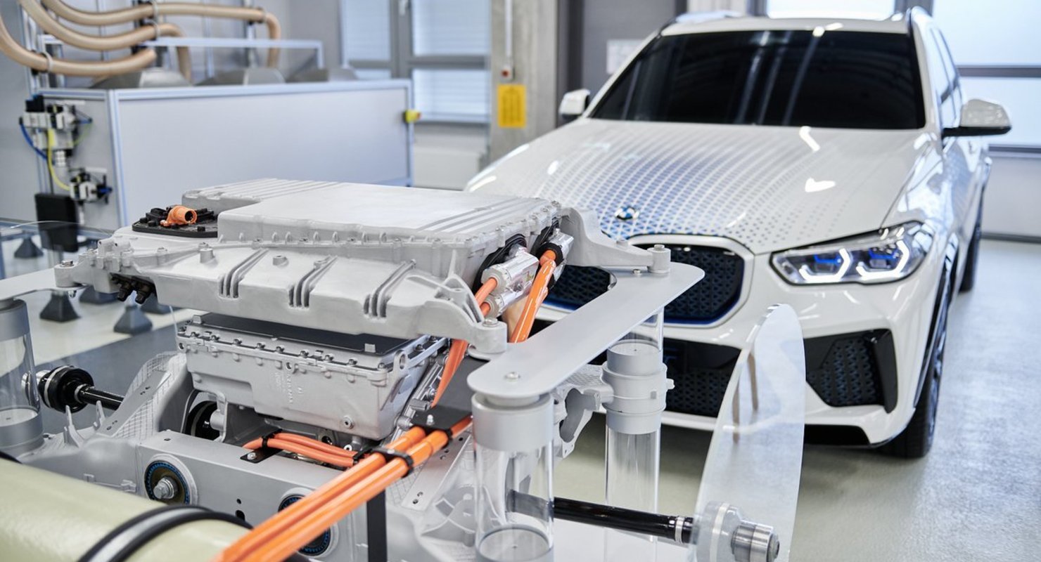 BMW и Audi начали работу над автомобилями на водородных топливных элементах Автомобили