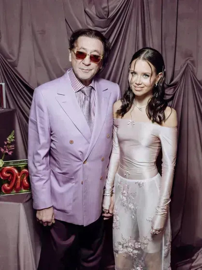 Новый поклонник Авроры Кибы, по слухам, — племянник президента Азербайджана и миллионер Рустам Гаджиев рождения, Гаджиева, Авроры, соцсетях, Лепсом, ГаджиевРустам, Аврора, снимки, вскоре, после, карнавале, возглавляет, Алиева, оплатил, Гаджиев, Собчак, Рустама, экологии, Азербайджана, только