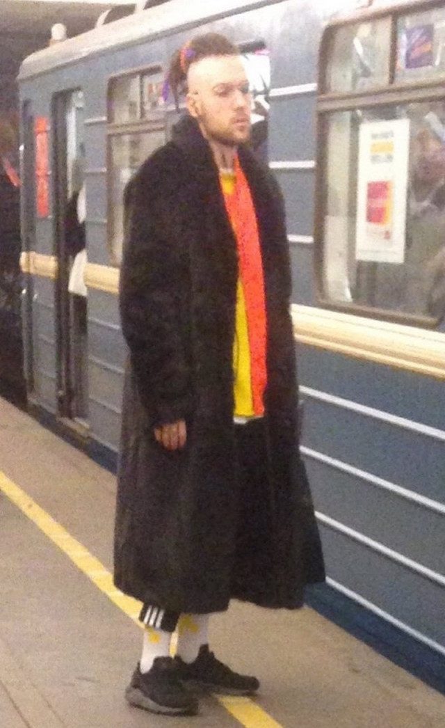 Самые странные пассажиры подземки смешные картинки,фото-приколы,юмор