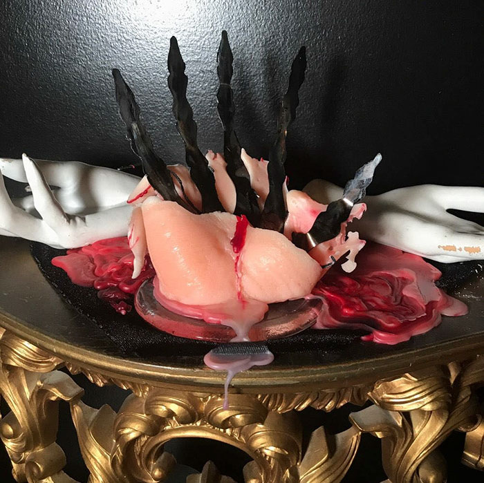 bloody-hand-halloween-candles-creepycandles-2