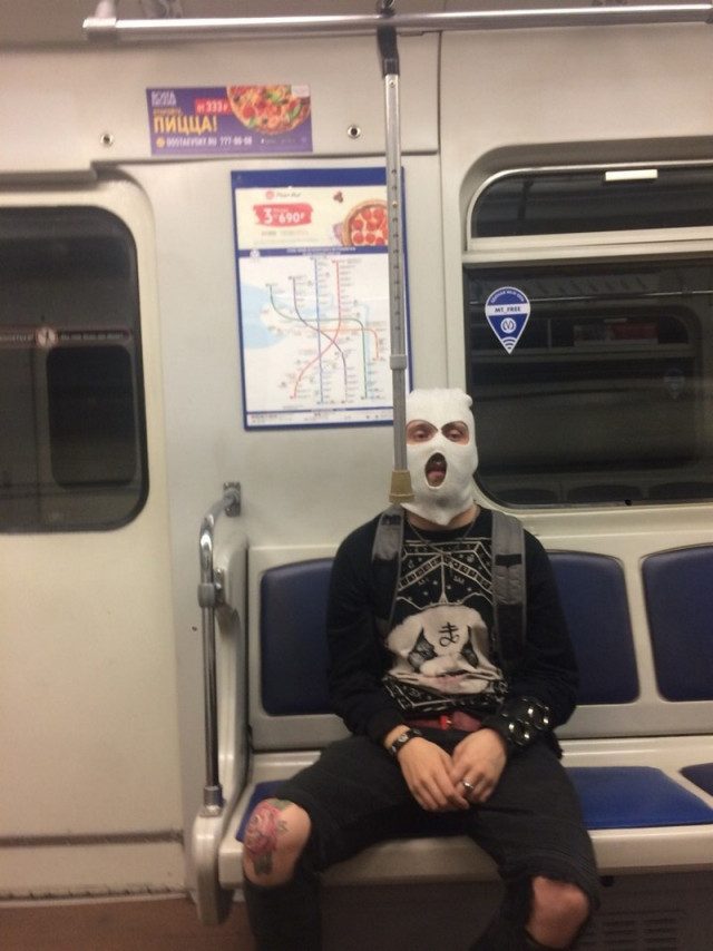Самые странные пассажиры подземки смешные картинки,фото-приколы,юмор