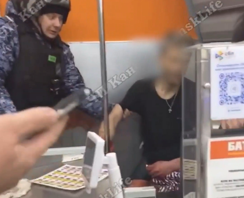 Житель Красноярского края устроил погром в супермаркете и напугал покупателей