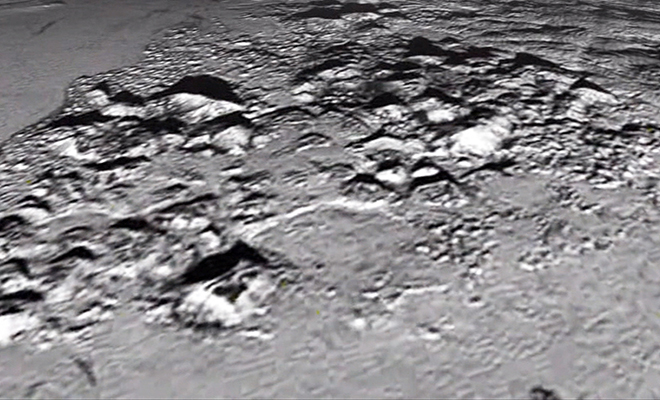 Горы на Плутоне при взгляде с орбиты планеты: видео с космического зонда Плутона, относительно, Horizons, поверхности, снимках, переданных, примерно, извержений, поздние, более, активен, всему, районе, расположен, вулкан, ледяной, Космический, прошлых, следами, являющиеся