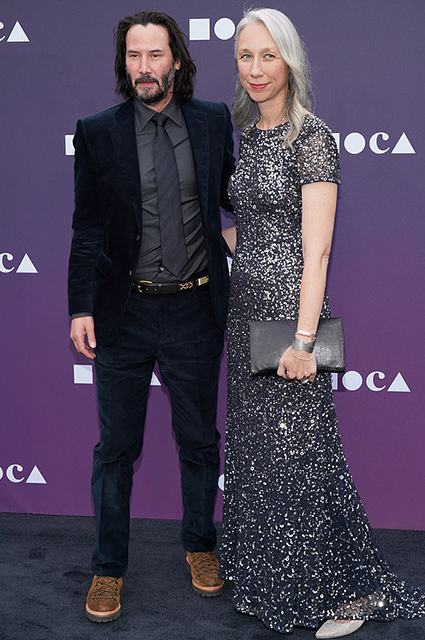 Инсайдеры об отношениях Киану Ривза и Александры Грант: "Она помогла ему пережить смерть его экс-возлюбленной" Инсайдеры об отношениях Киану Ривза и Александры Грант: "Она помогла ему пережить смерть его экс-возлюбленной" Звездные пары