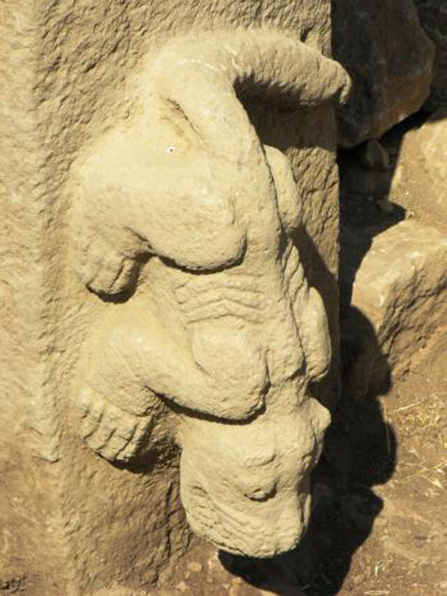 ���� ����� � http://paranormal-news.ru/news/zagadki_gebekli_tepe/2014-05-23-9079