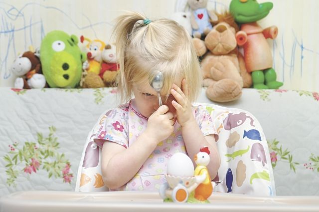 «Не встанешь, пока не доешь!» 5 правил для детей, которые давно пора забыть