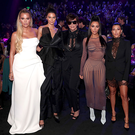 Ким Кардашьян устроила сюрприз своей маме Крис в ее день рождения Ким Кардашьян устроила сюрприз своей маме Крис в ее день рождения Новости